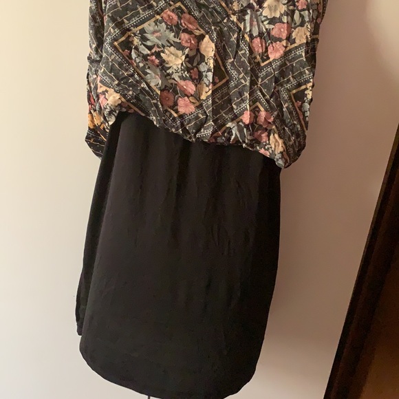 Sleeveless dress - Picture 4 of 4